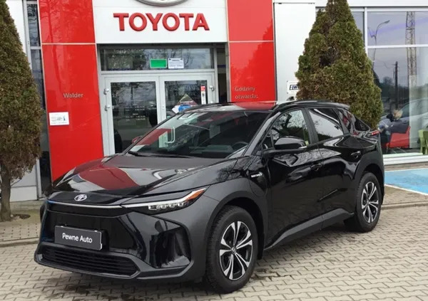 samochody osobowe Toyota bZ4X cena 183800 przebieg: 14774, rok produkcji 2022 z Góra Kalwaria